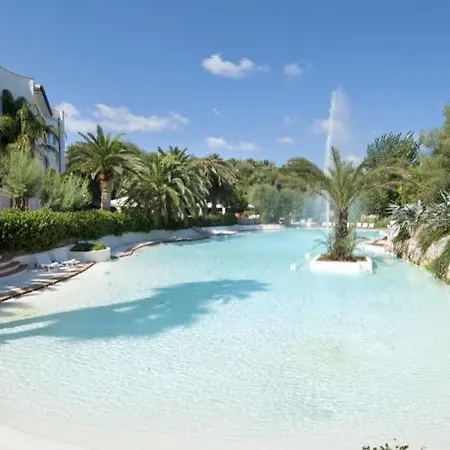 Grand Rosa Marina Hotel